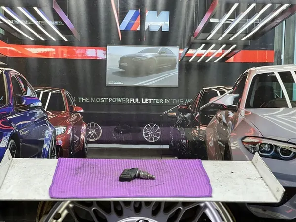 BMW E84 F01 F10 F22 F25 F30 F82 Bandenspanningssensor 433 MHz image 2