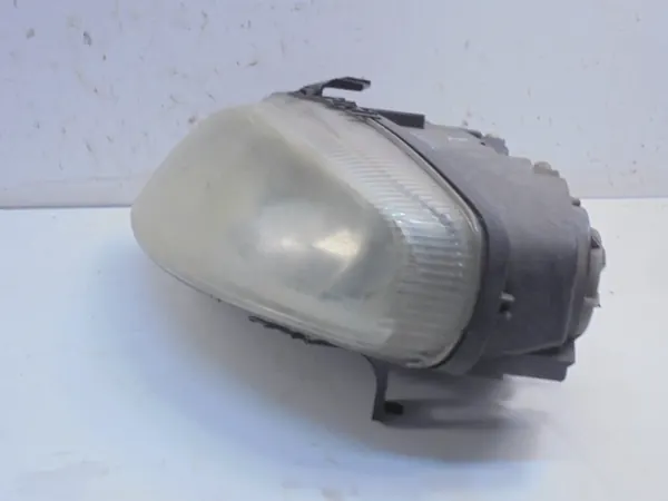 Farol Alfa Romeo OE 60681584 - Lado esquerdo usado image 7