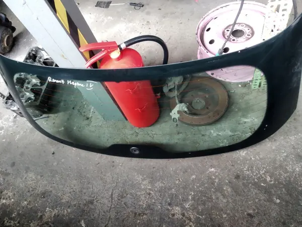 Vitre Hayon Renault Megane IV HB OEM 903000377R image 8
