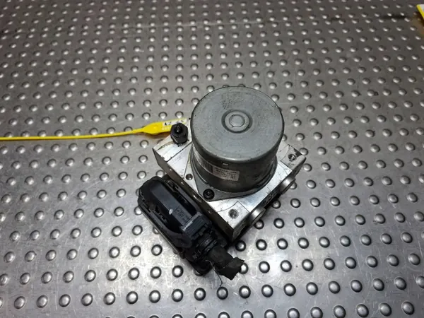 ABS-pump OEM S25154875 för Hyundai i20 II - Begagnad image 4