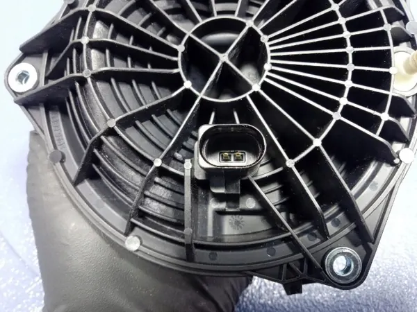 OEM 510827469F bakluckhandtag logo för VW Passat B8 image 5