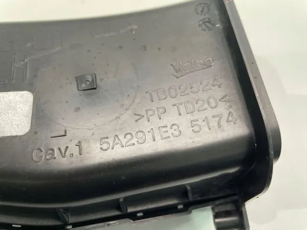 BMW X3 G45 Jarrujen jäähdytysilmaputki OEM 5A291E3 image 5