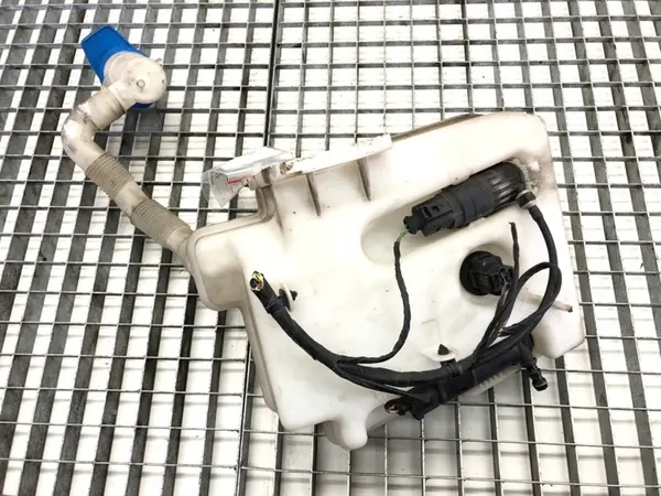 Puhdistusnesteen Säiliö SKODA SUPERB II Sedan 08-15 2.0 170HV image 3