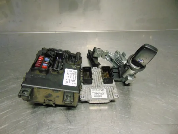 OEM 51798651 IAW5SF3.M2 Immobiliser ECU för Fiat image 2