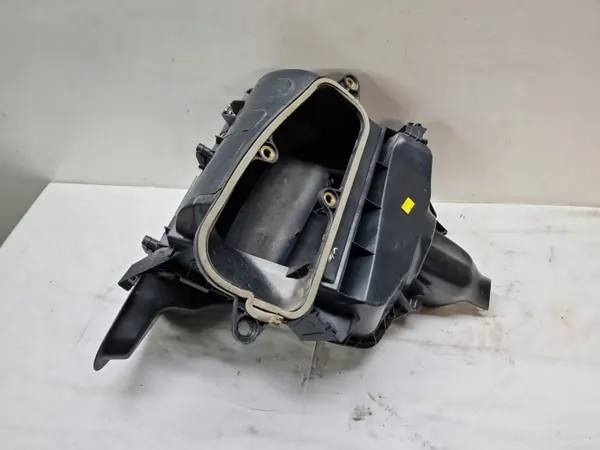 Mercedes A1668300053 Innenraumfiltergehäuse - Gebraucht image 3