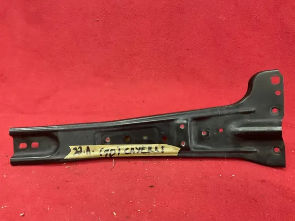 Framstolsbältesfäste Porsche Cayenne OEM 95850579901 image 2