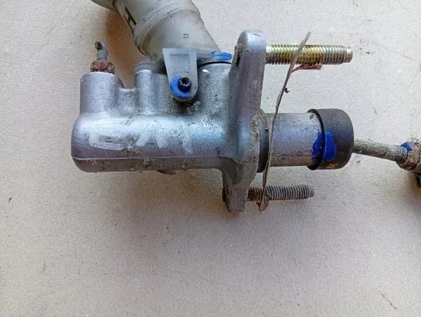 TOYOTA COROLLA E11 97-01 Bomba de embreagem image 2