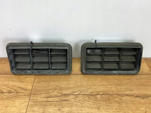Grelha de ventilação Dodge Challenger 2015+ OEM KRATKAWENTCHALL image 2