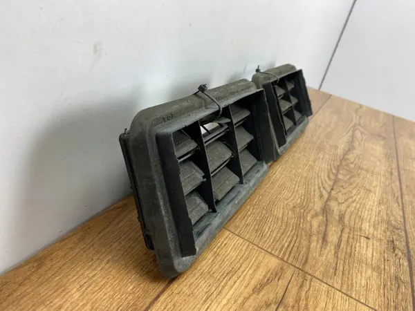 Grelha de ventilação Dodge Challenger 2015+ OEM KRATKAWENTCHALL image 4