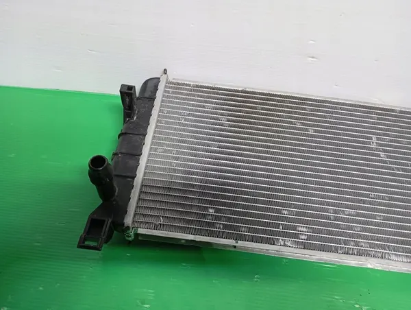 Radiador de Agua MG MG4 EV Eléctrico image 3