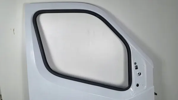 Höger framdörr Nissan NV400 vit 2010-2024 image 2