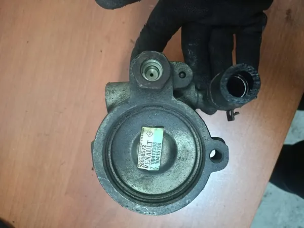 Bomba de direção assistida Renault 1.9DCI image 4