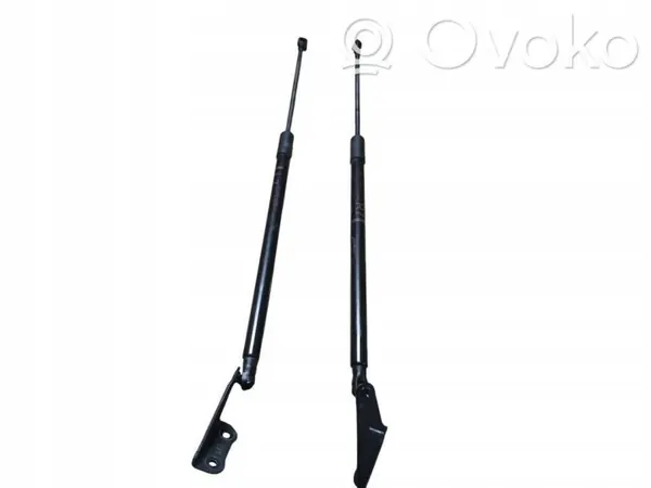Amortisseur de hayon Toyota Yaris Cross 2025 OEM R7 image 3