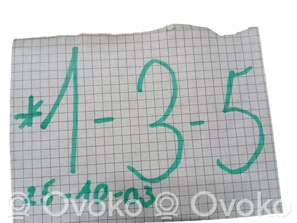 Amortisseur de hayon Toyota Yaris Cross 2025 OEM R7 image 6