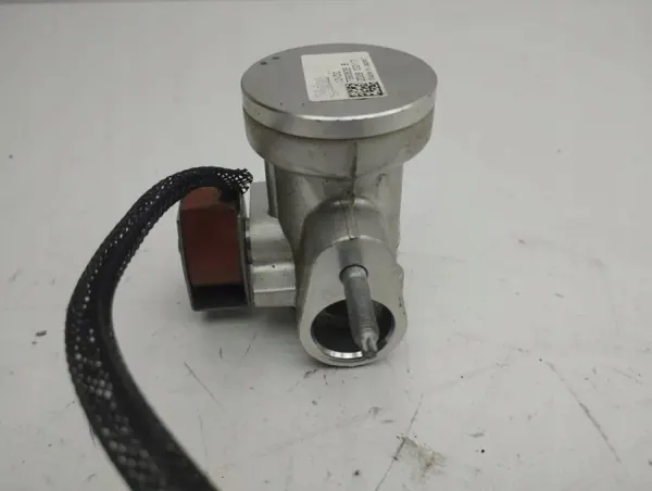 Soupape Climatisation Citroen C4 III E-C4 OEM T99082B image 4