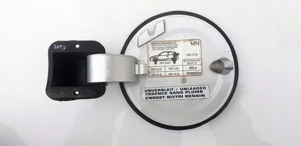 Opel Corsa C Tampa de Combustível Prata Z157 image 8