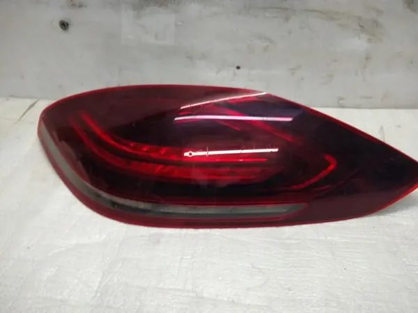 Porsche Panamera E1 LED Heckleuchte Rechts OEM 97063199204 image 2