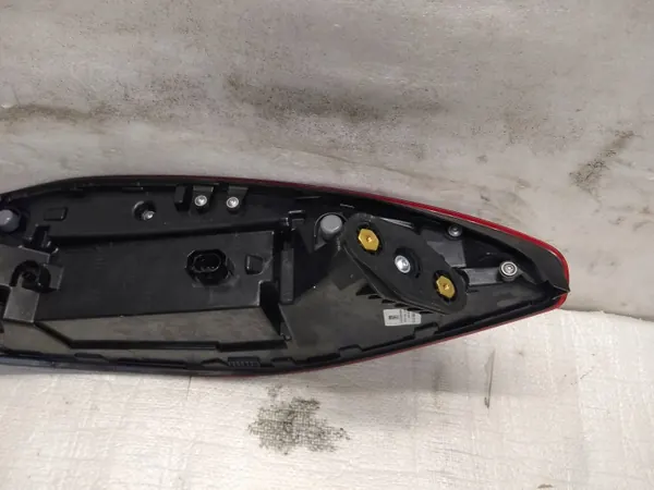 Porsche Panamera E1 LED Heckleuchte Rechts OEM 97063199204 image 5