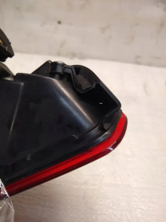 Porsche Panamera E1 LED Heckleuchte Rechts OEM 97063199204 image 8