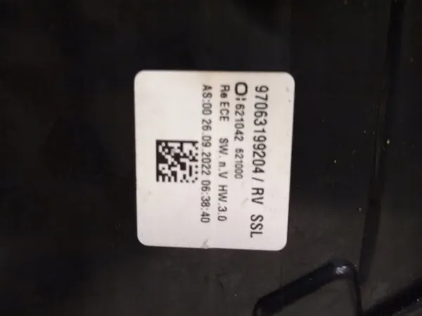 Porsche Panamera E1 LED Heckleuchte Rechts OEM 97063199204 image 9