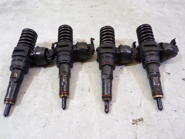 Injecteurs OEM 045130073T / 038130073A 1.9 TDI image 2