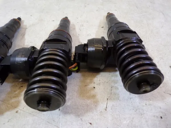 Injecteurs OEM 045130073T / 038130073A 1.9 TDI image 6