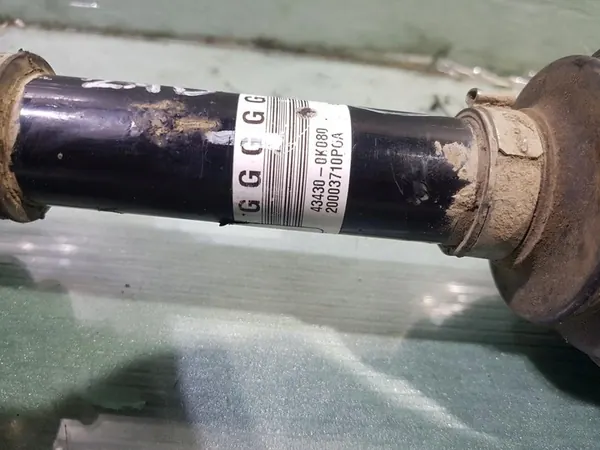 Fram vänster axel 2.4 Toyota Hilux VIII image 5