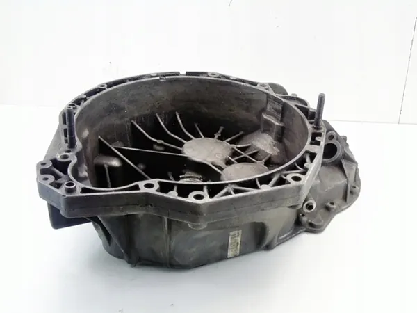 Vaihteiston kotelo OEM 8200183451 Renault 2.5 DCI image 7