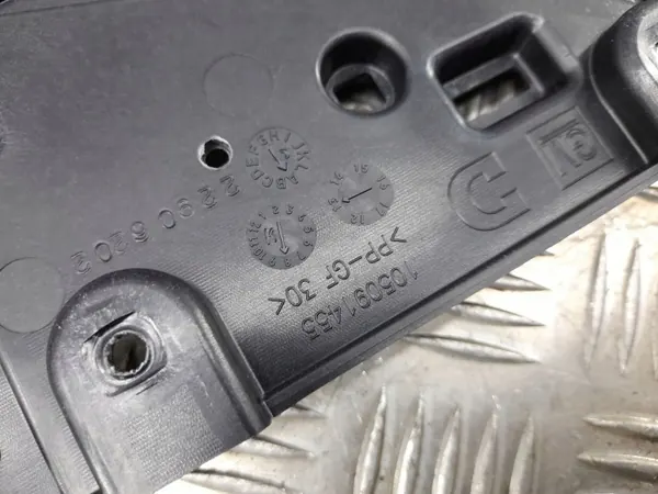 Pieza delantera Cadillac OE OEM 23152138 - Usada image 8