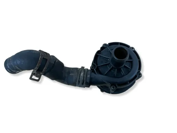 Pompe de circulation d'eau OEM 04L965567A VW Golf VII image 6