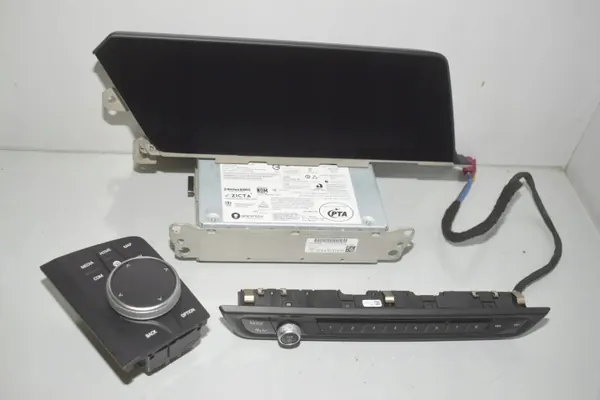 BMW F40 Navigationssystem OEM 5A47C50 Gebraucht image 2