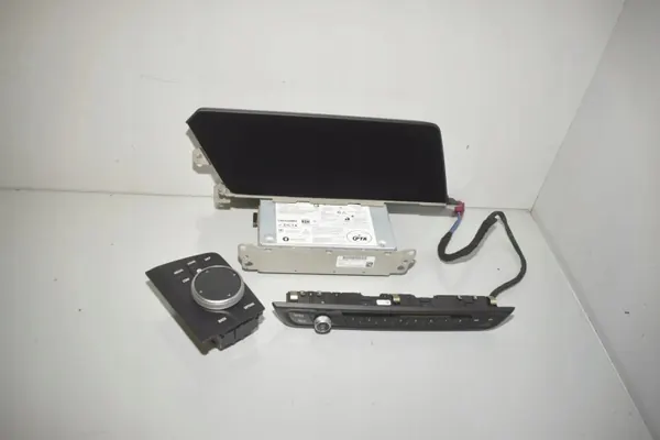 BMW F40 Navigationssystem OEM 5A47C50 Gebraucht image 4