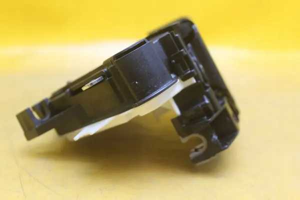 Hintere Rechte Türschloss 6 Pin Skoda Fabia II image 3