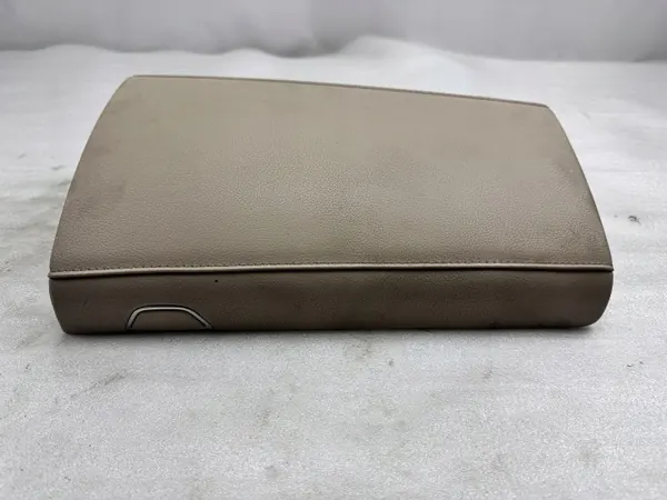 Accoudoir console Mercedes-Benz S W222 OEM A222 image 3