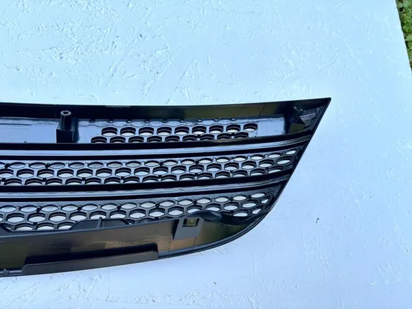 Suzuki SX4 Grille OEM 71741-80J00-5PK image 6