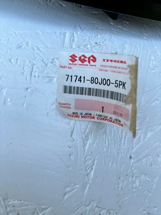 Suzuki SX4 Grille OEM 71741-80J00-5PK image 8