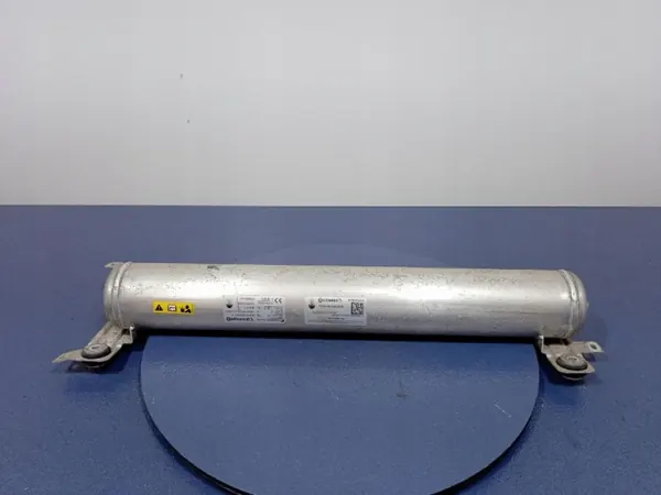 Maserati Levante Hinterachsluftfederungstank OEM 957066/Ambit image 2