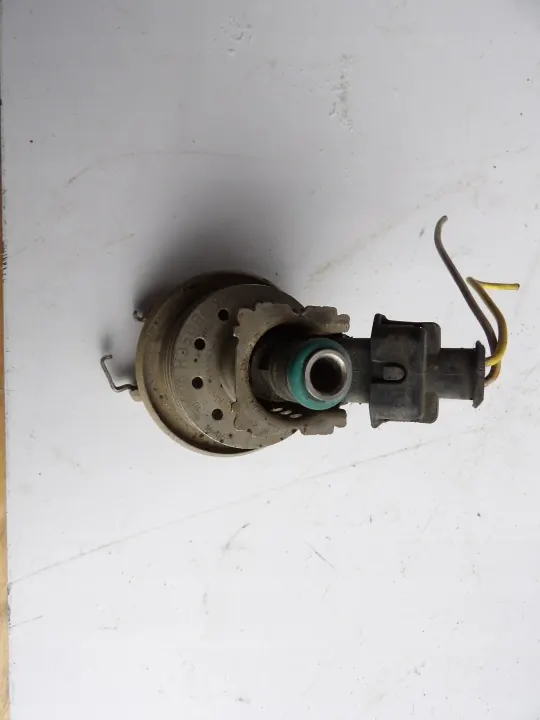 AdBlue-suutin OEM 04440210313 - Käytetty Bosch image 2