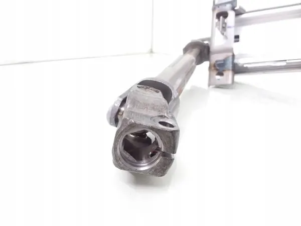 Polestar 2 Ohjauspylvään akseli OEM 32315187 image 4