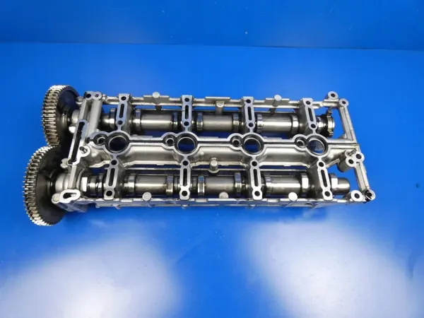 Árvore de cames Mercedes A6540502500 - Peça OE usada image 3