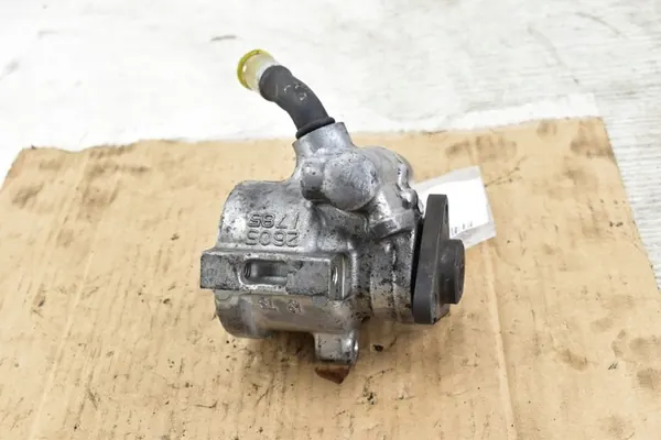 Bomba de direção assistida 2.8 CRD Jeep Cherokee KJ Liberty OEM image 3