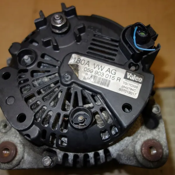ALTERNATOR 180A 14V AUDI A6 C6 2.7 TDI 059903015R image 2