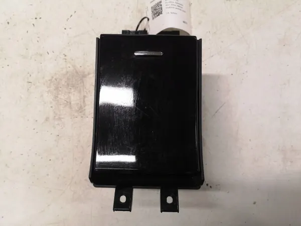 Cinzeiro Jaguar XF OEM AX23045H72 - Estado usado image 2