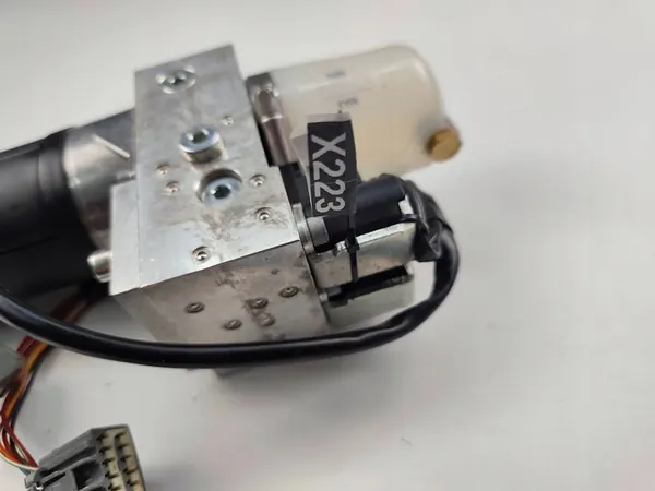 Pompe de toit hydraulique Ford Focus MK2 9410454 image 2