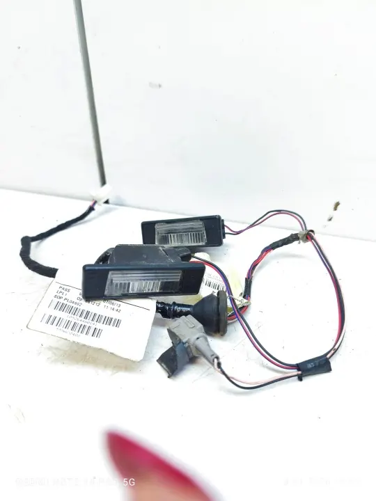 Feu de plaque Nissan Qashqai OEM 24055JD00A image 2