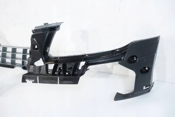 Soporte de parrilla Audi A4 B7 parachoques delantero OEM 8E0807233E image 4