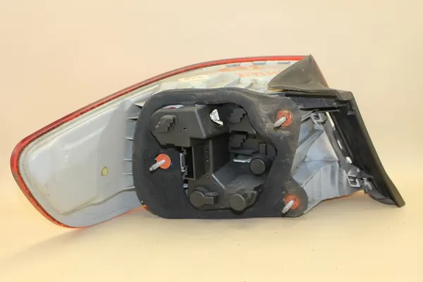 BMW E92 Luz Trasera Derecha Guardabarros OEM 7174404 image 5