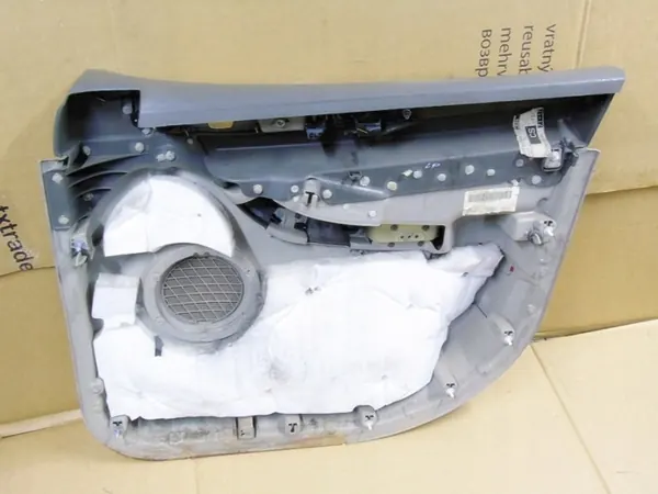 OEM 1GY731D1AA Linker Voorportierbekleding Chrysler Pacifica image 8