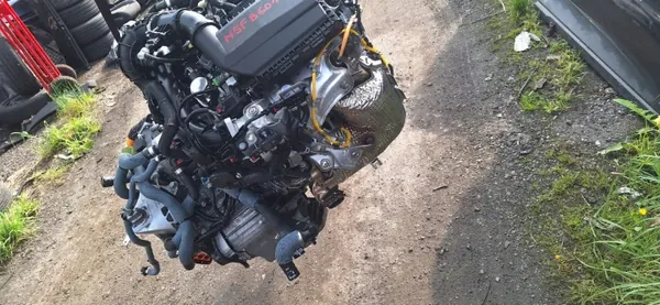 Renault Austral E-Tech 1.2 Complete Engine H5FB601 image 2