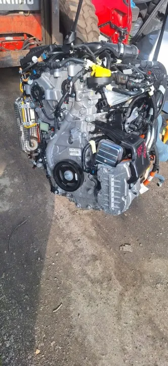 Renault Austral E-Tech 1.2 Complete Engine H5FB601 image 4